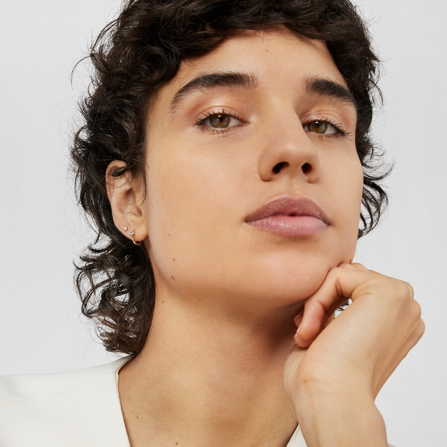 piercing allorecchio in oro con diamanti les classiques