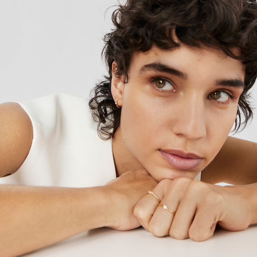 piercing allorecchio in oro con diamanti les classiques