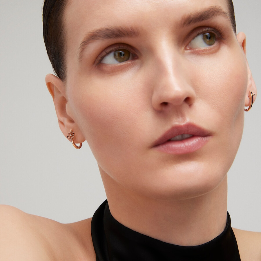 orecchini a cerchio in oro rosa con diamanti tous atelier