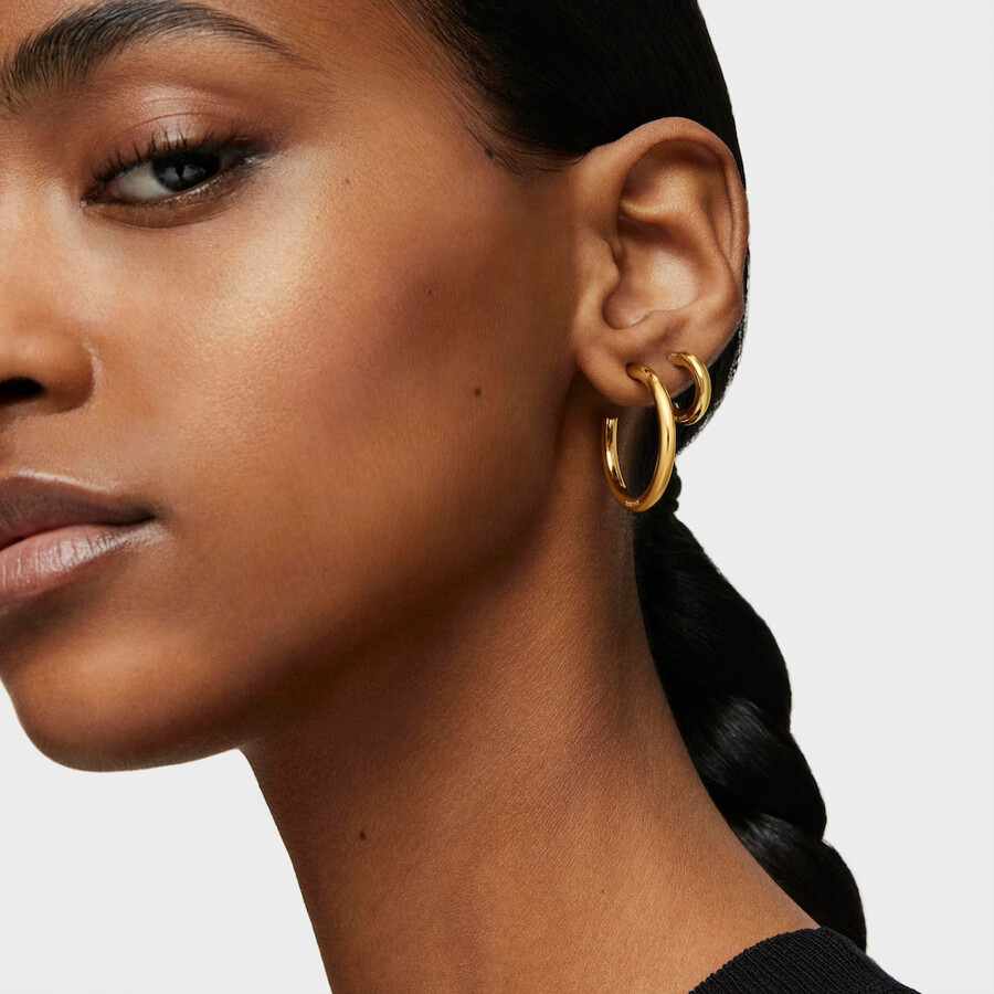 orecchini a cerchio lunghi da 28 mm con placcatura in oro 18kt su argento tous basics