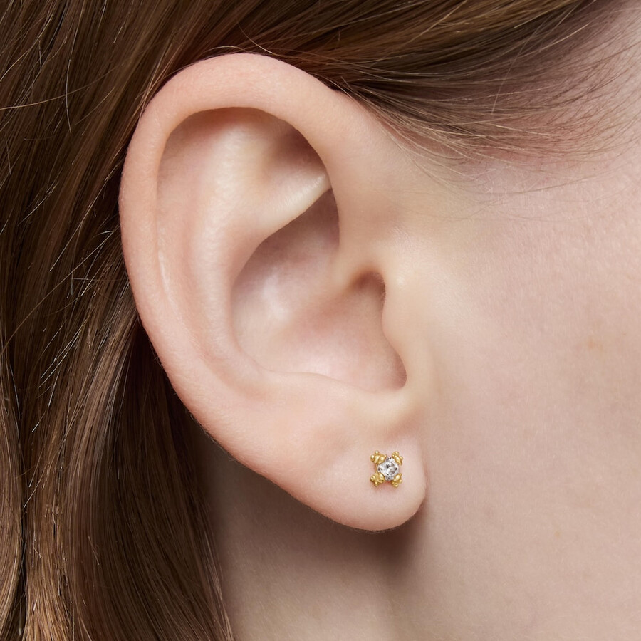 orecchini placcati in oro 18kt da 4 mm su argento con diamanti coltivati in laboratorio pillole di colore