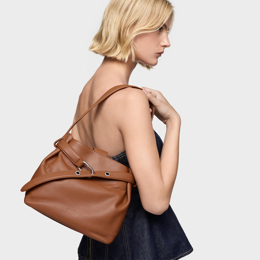 borsa a tracolla media in pelle color cammello tous hold