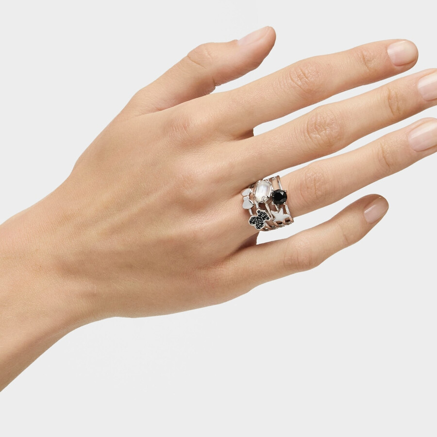 anello in argento con pietre preziose