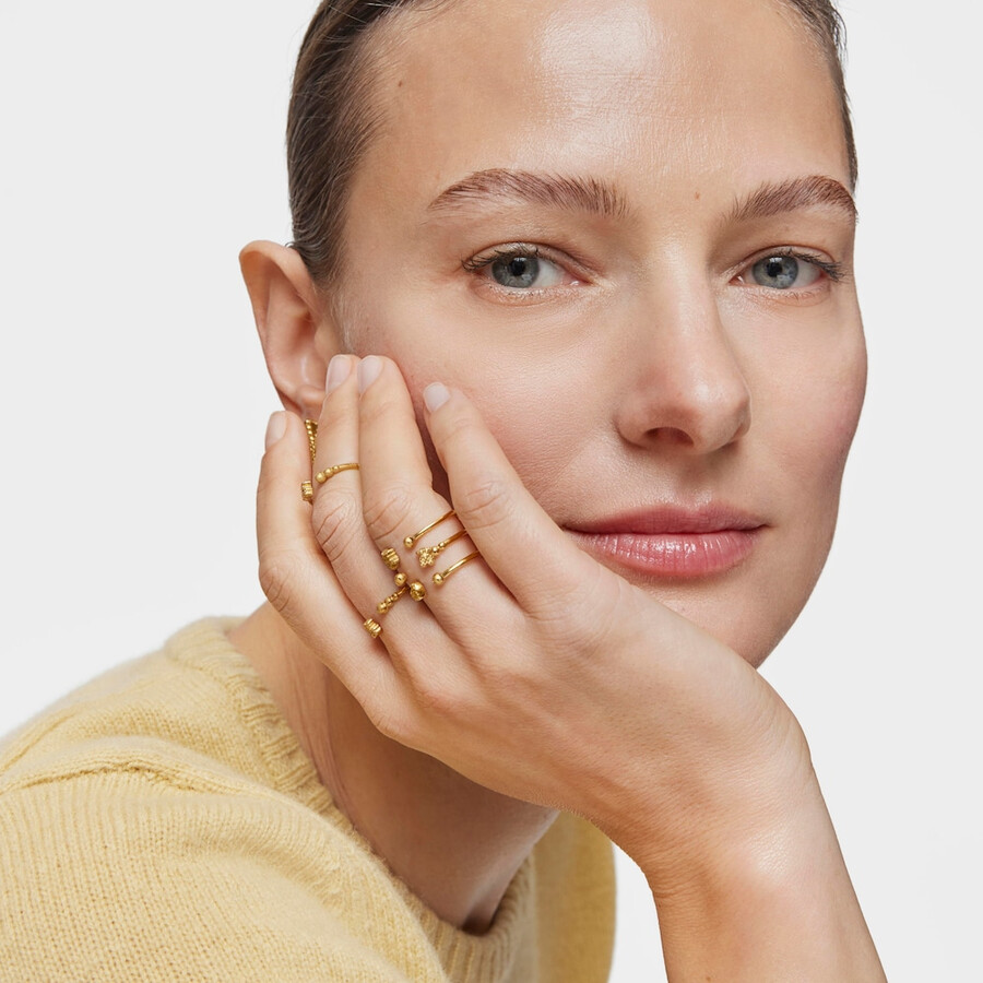 piccolo anello aperto con placcatura in oro 18kt su argento e motivi tous grain