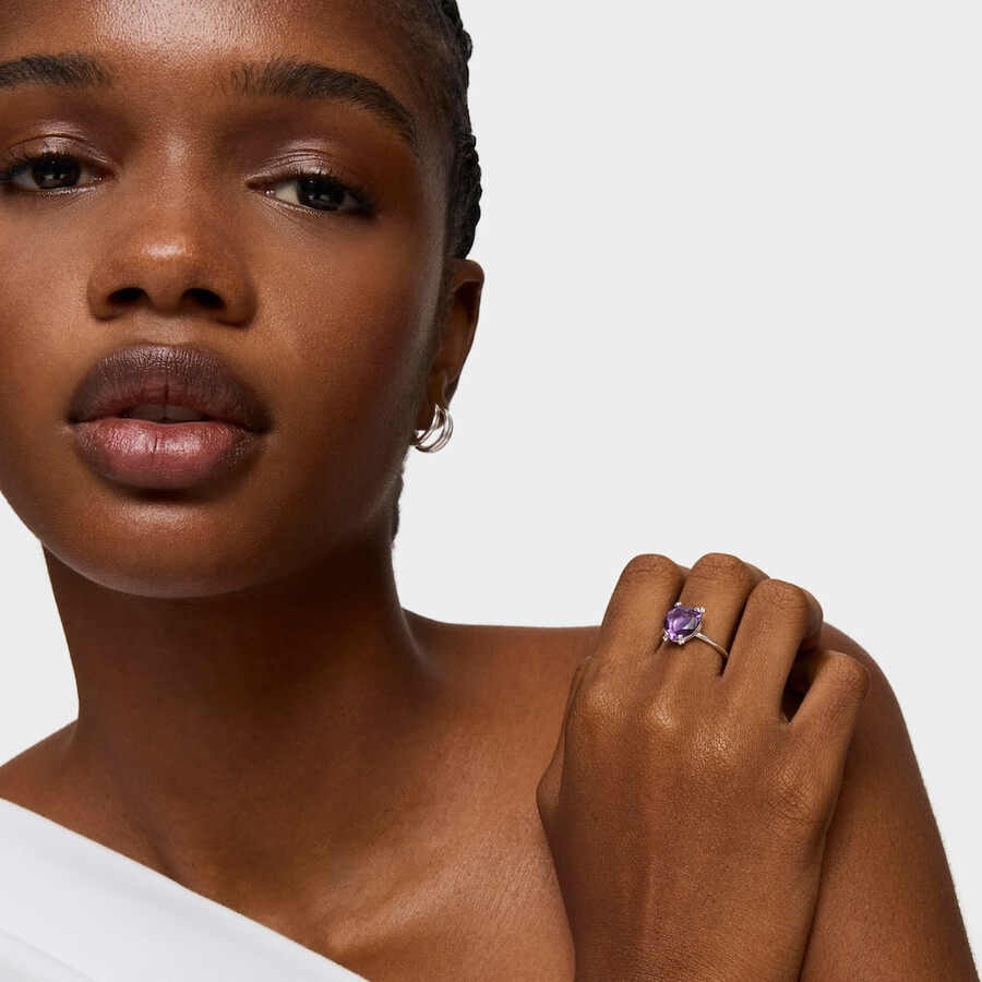 anello in argento con pillole di colore ametista