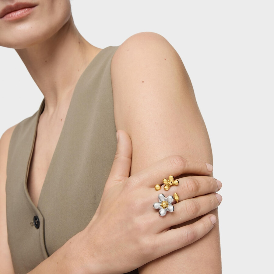 anello aperto con placcatura in oro 18kt su margherita in argento