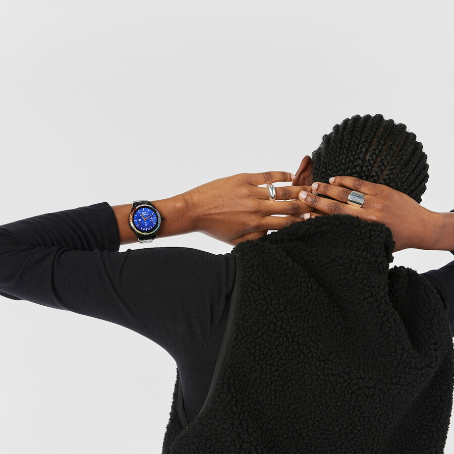 smartwatch t-shine connect con cinturino in acciaio ip nero con zirconi cubici arcobaleno