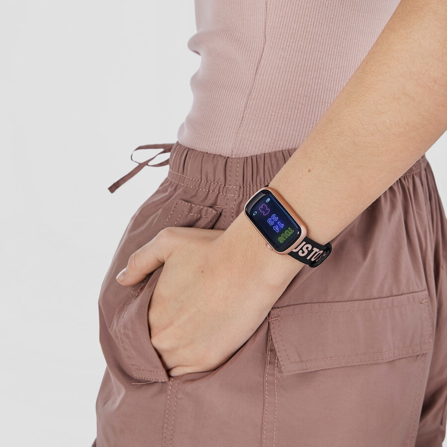 smartwatch con cinturino in nylon e cinturino in silicone rosa pallido t-band