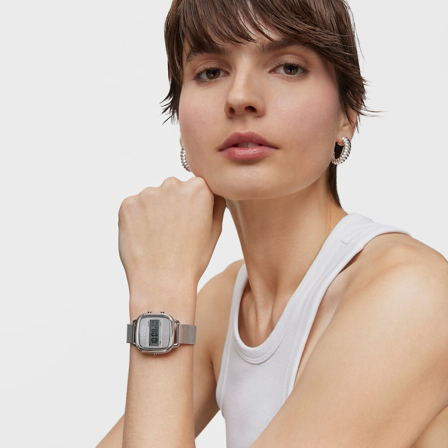 d-logo nuovo orologio digitale con cinturino in acciaio