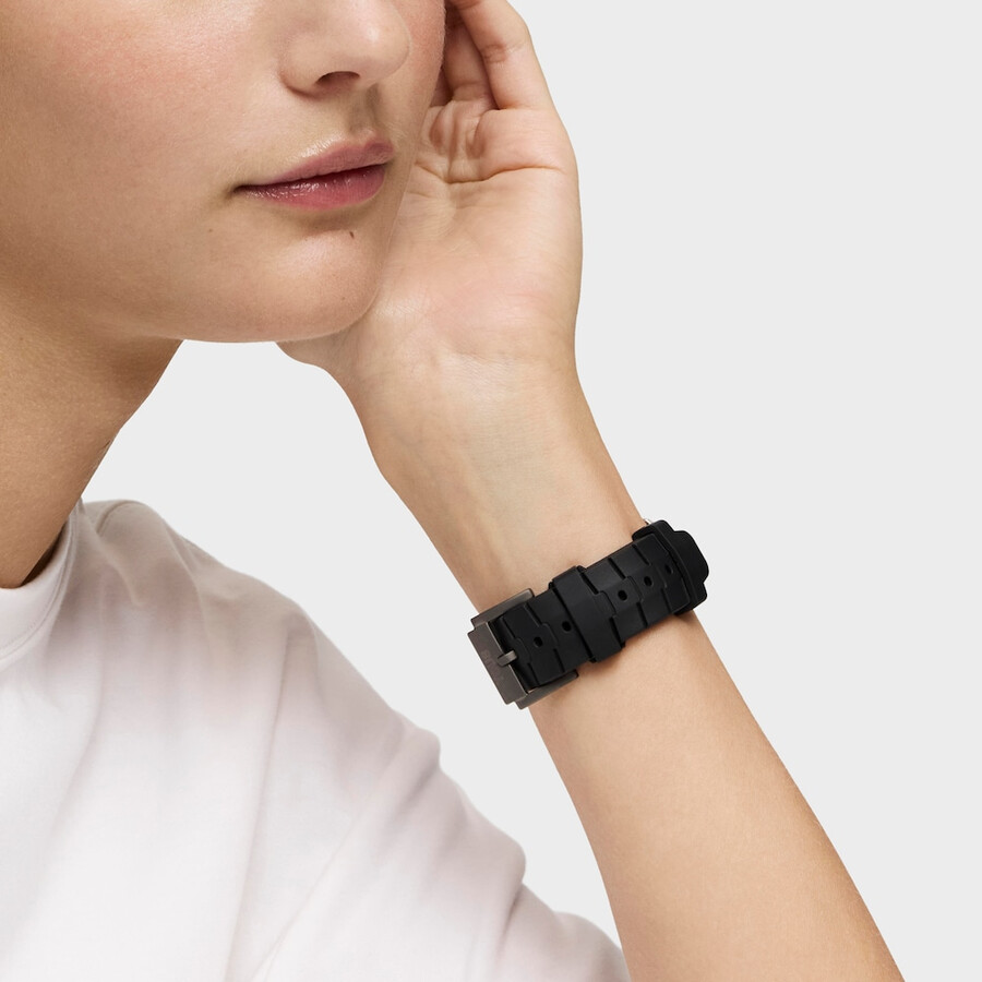 orologio analogico automatico con cassa in titanio e cinturino in gomma nera tous now
