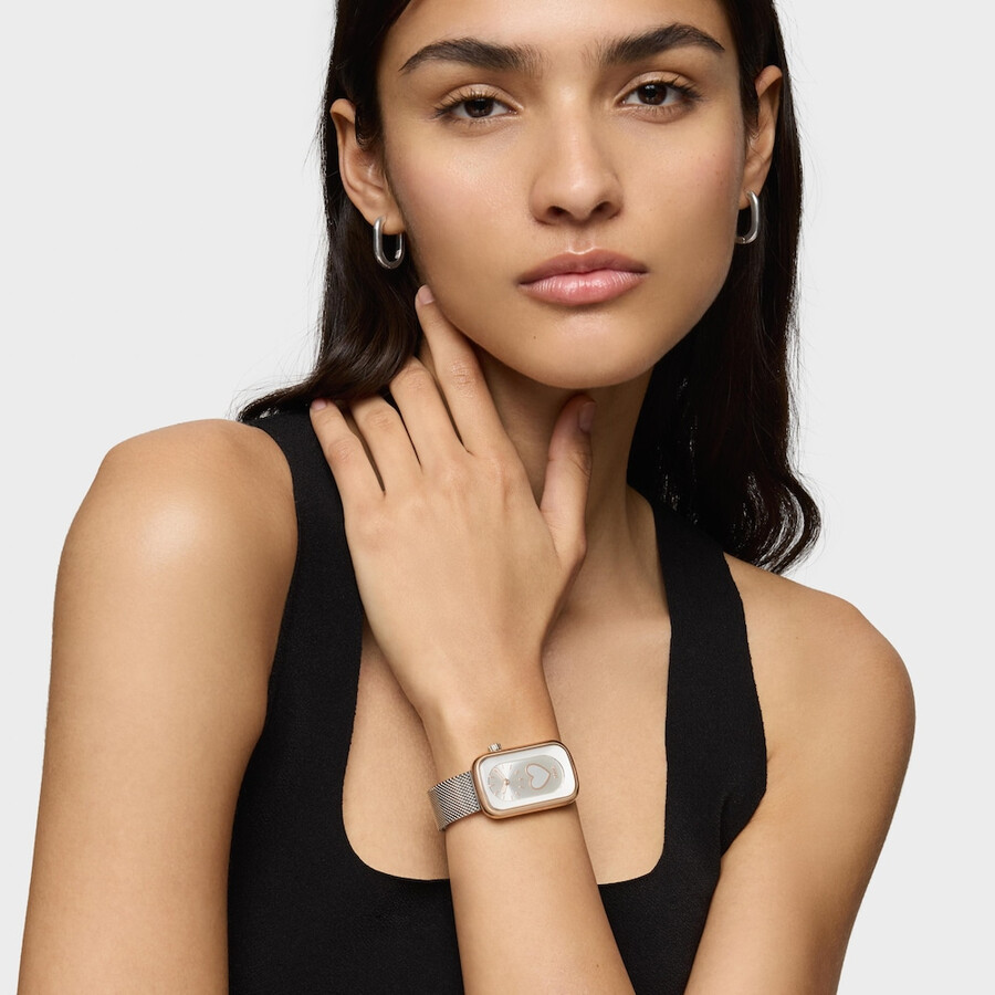 orologio analogico bicolore con silhouette a cuore e bracciale in acciaio t-band club