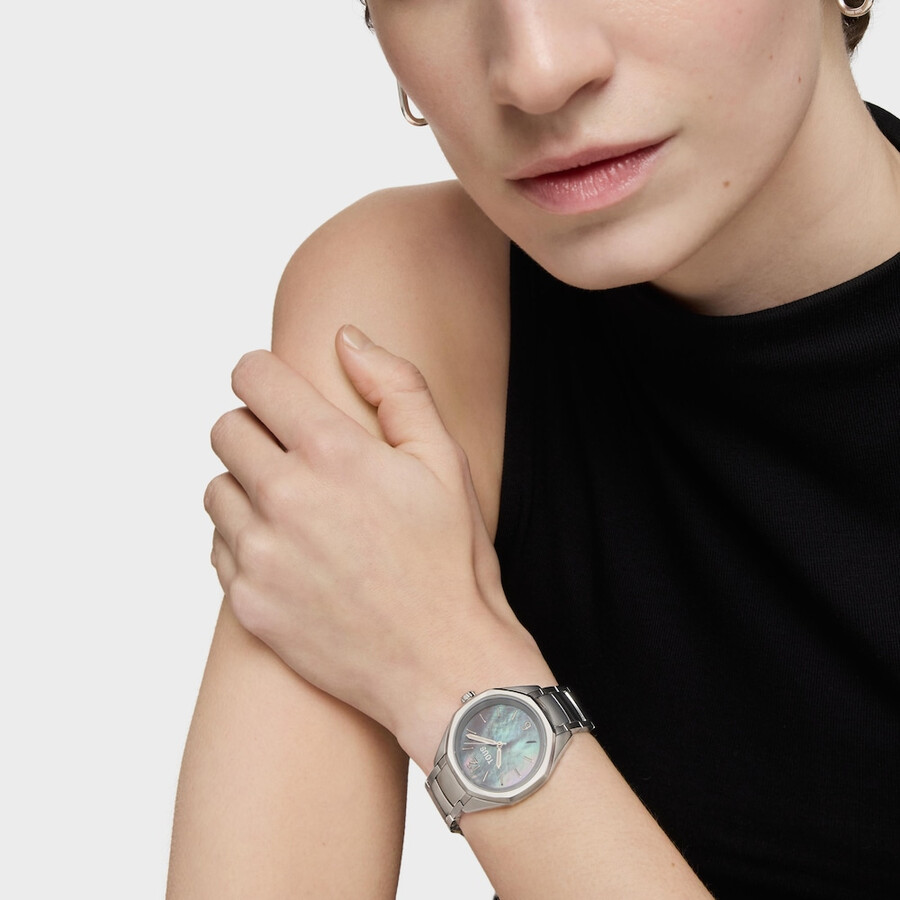orologio analogico con movimento svizzero quadrante in madreperla e bracciale in acciaio tous now lady