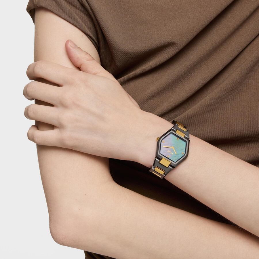 orologio analogico con bracciale in acciaio color nero e oro e quadrante in madreperla grigia karat