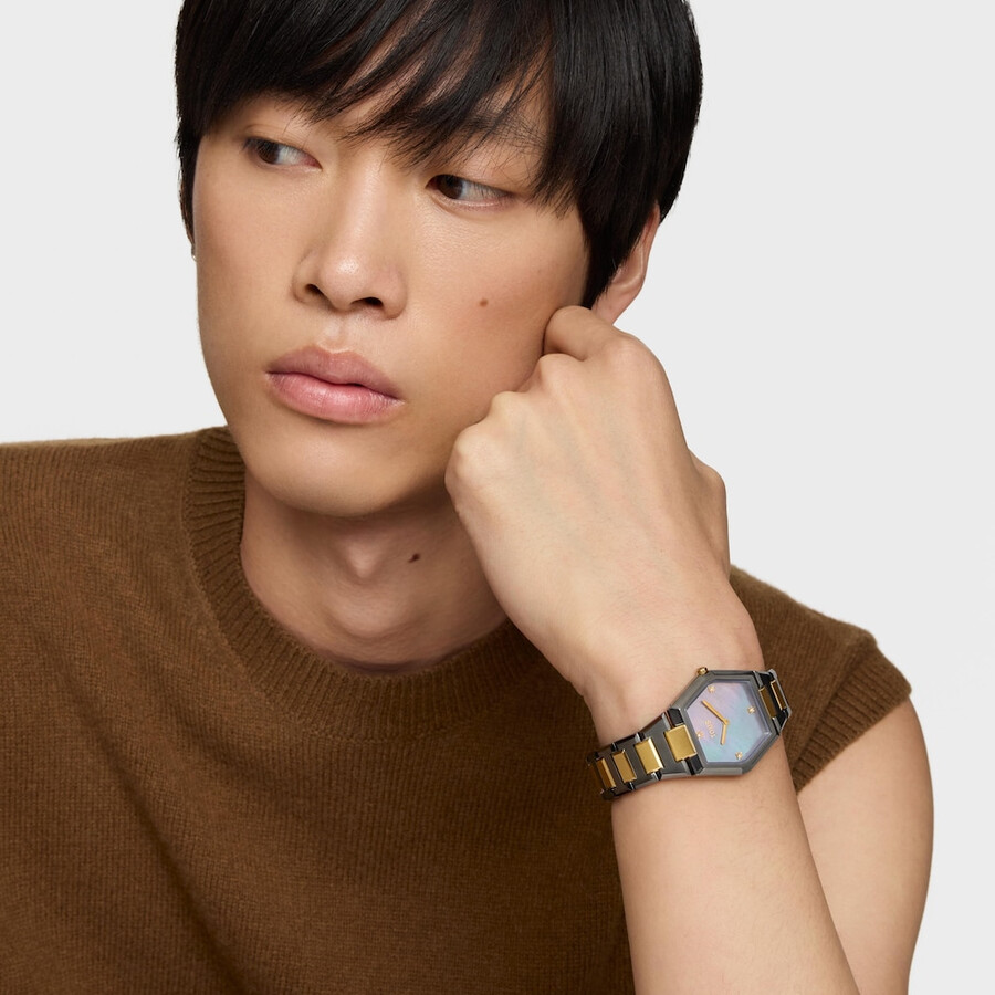 orologio analogico con bracciale in acciaio color nero e oro e quadrante in madreperla grigia karat